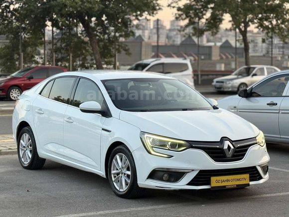 2019 TOUCH OTOMOTİK DİZEL EDC 252KM MEGANE 4