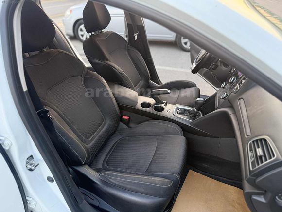 2019 TOUCH OTOMOTİK DİZEL EDC 252KM MEGANE 4