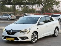 2019 TOUCH OTOMOTİK DİZEL EDC 252KM MEGANE 4