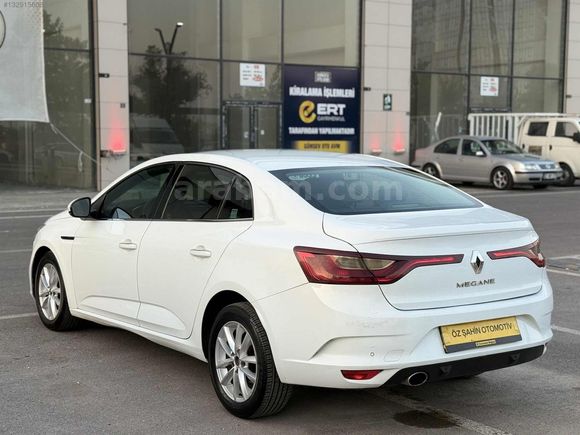 2019 TOUCH OTOMOTİK DİZEL EDC 252KM MEGANE 4