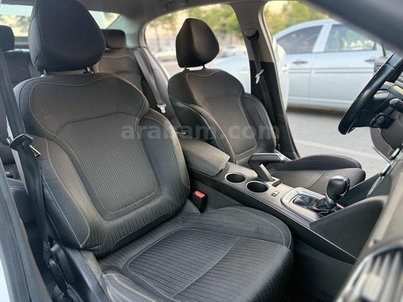 2019 TOUCH OTOMOTİK DİZEL EDC 252KM MEGANE 4