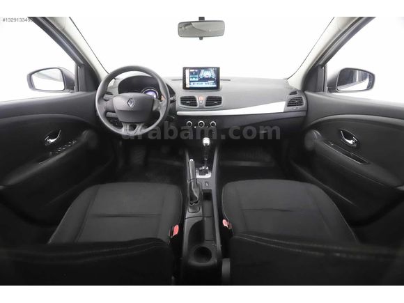 AUTO VENTE DİZEL OTOMATİK HB RENAULT MEGANE