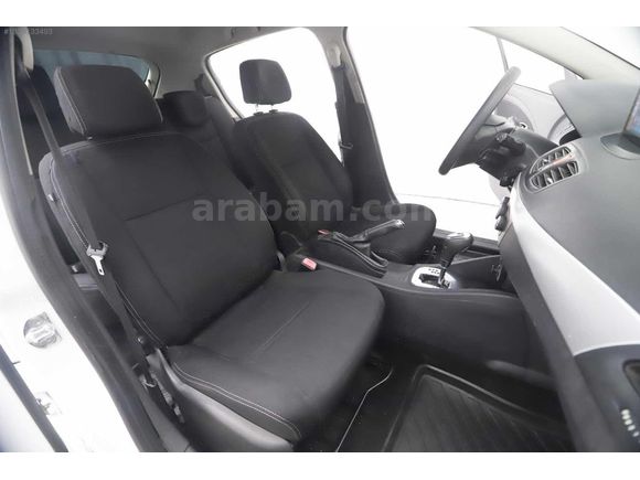 AUTO VENTE DİZEL OTOMATİK HB RENAULT MEGANE