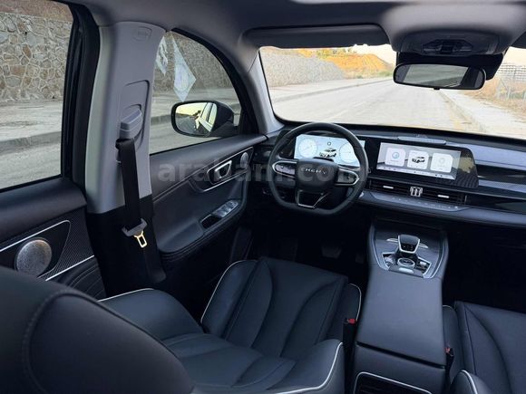 DEĞİŞENSİZ BOYASIZ TRAMERSİZ 2025 MODEL 15 BİN KM'DE CHERY