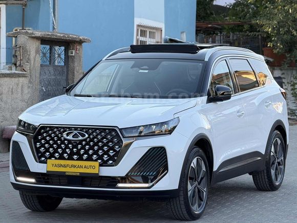 DEĞİŞENSİZ BOYASIZ TRAMERSİZ 2025 MODEL 15 BİN KM'DE CHERY