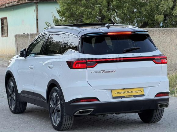 DEĞİŞENSİZ BOYASIZ TRAMERSİZ 2025 MODEL 15 BİN KM'DE CHERY