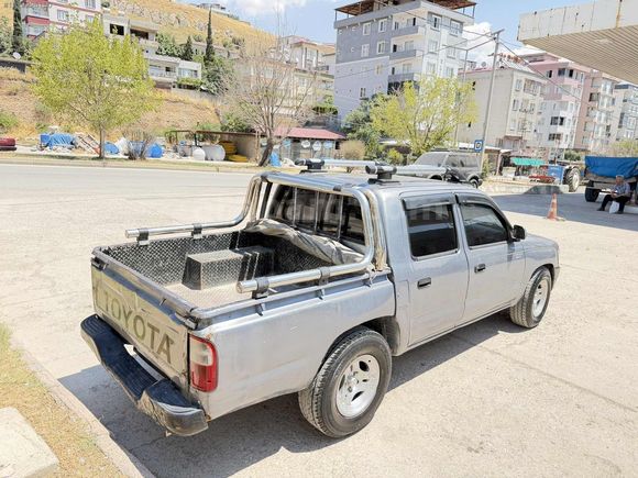 2000 MODEL 2006 TRAFİK ÇIKIŞLI HİLUX