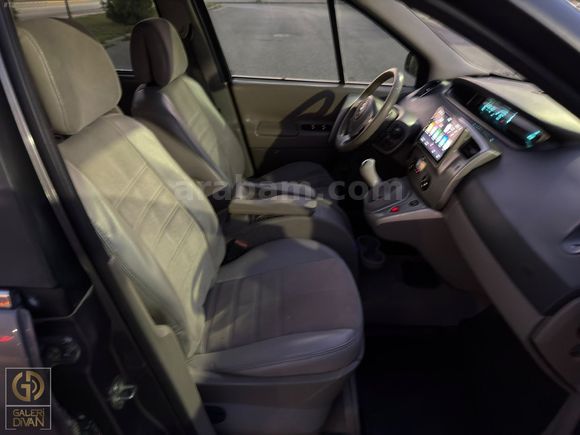 2005 RENAULT SCENİC 1.6 PRİVİLEGE - CAM TAVAN - LPG -