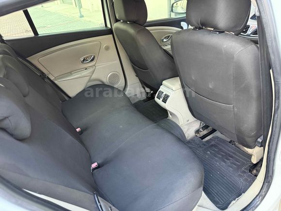 Galeriden Renault Megane 1.5 dCi Privilege 2010 Model Diyarbakır