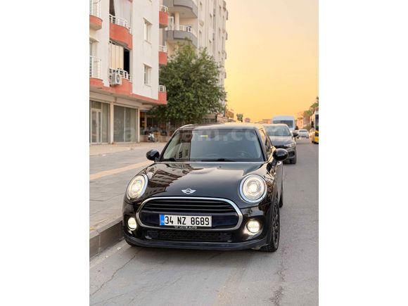 Sahibinden Mini Cooper 1.5 D Pepper 2017 Model  139.000 km Siyah