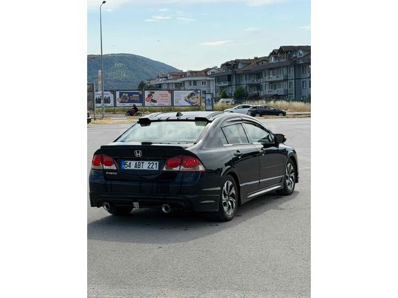 Sahibinden Honda Civic 1.6i VTEC Elegance 2009 Model 