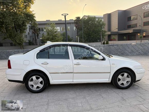 1999 VOLKSWAGEN BORA 1.6