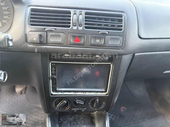 1999 VOLKSWAGEN BORA 1.6