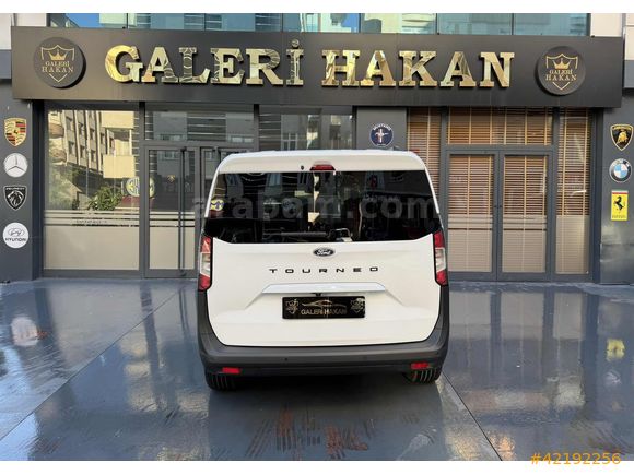 2025 FORD COURİER 1.5 TDCI 100HP TITANIUM 47000 KM