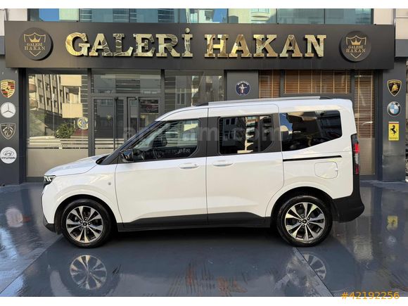 2025 FORD COURİER 1.5 TDCI 100HP TITANIUM 47000 KM