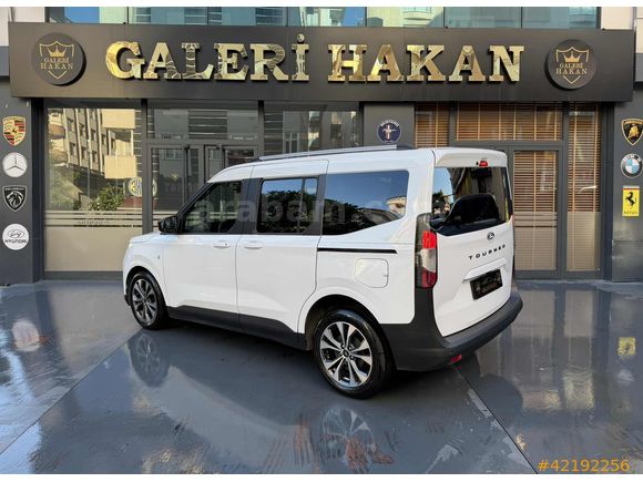 2025 FORD COURİER 1.5 TDCI 100HP TITANIUM 47000 KM
