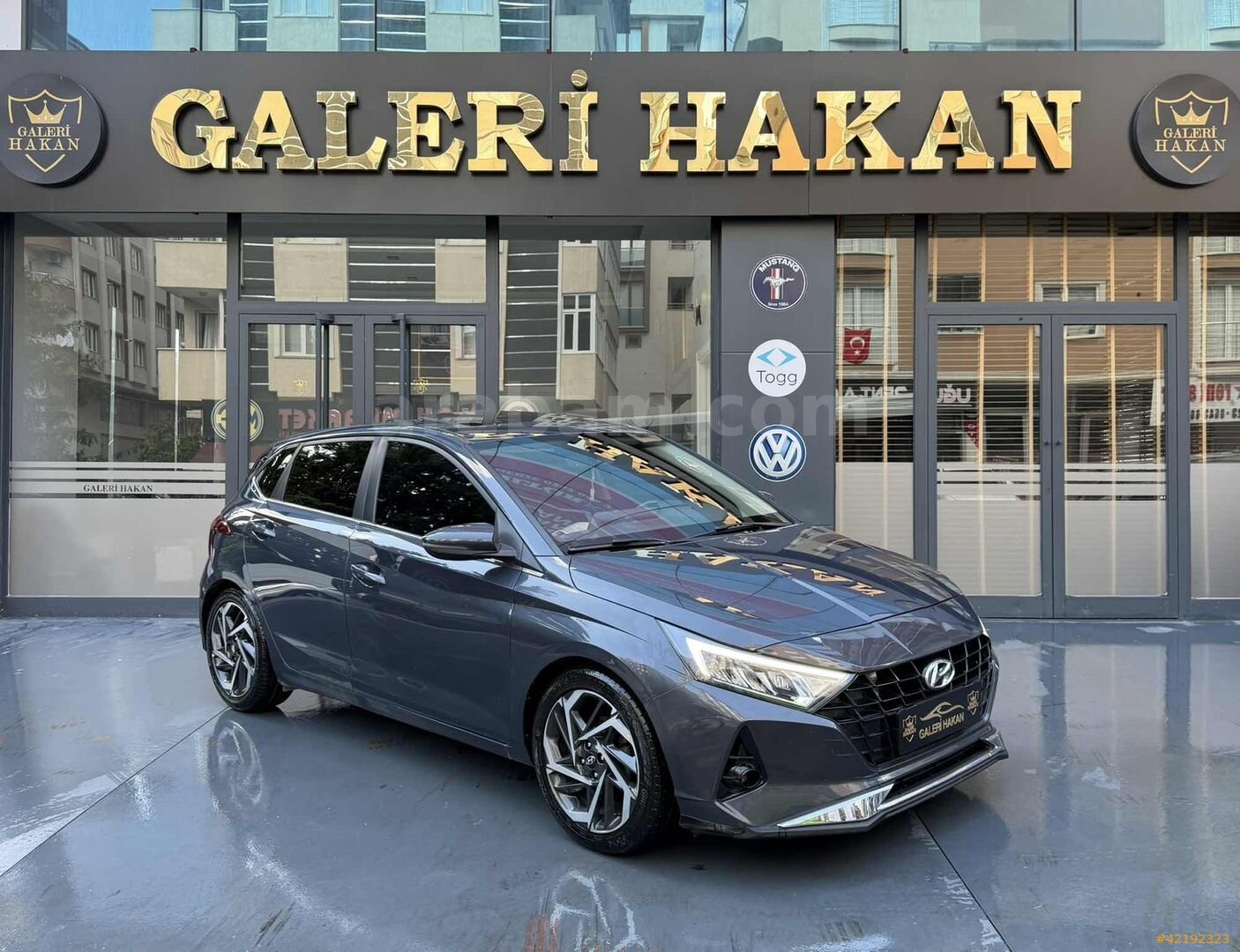 Galeriden Hyundai i20 1.4 MPI Elite 2021 Model Kocaeli 98.000 km Füme 1