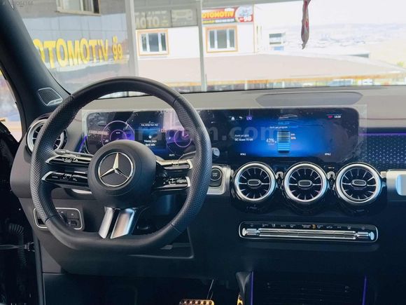 \\~MİLAD OTOMOTİV DEN .2025 mercedez 8 BİN KM