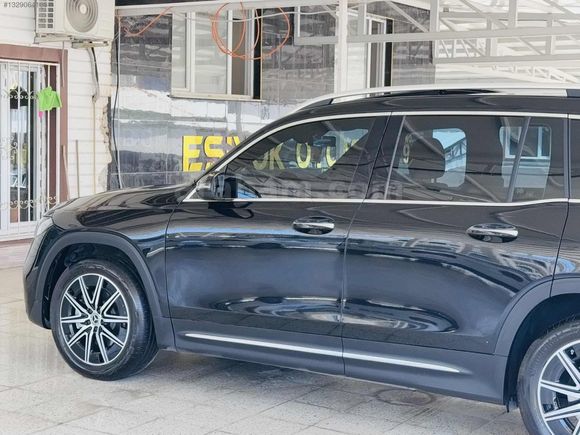 \\~MİLAD OTOMOTİV DEN .2025 mercedez 8 BİN KM