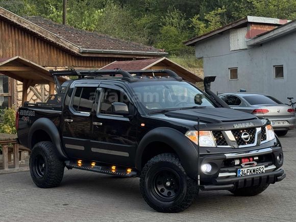 ÖZTÜRKLER-FULL DONANIM SIFIR MOTOR NAVARA