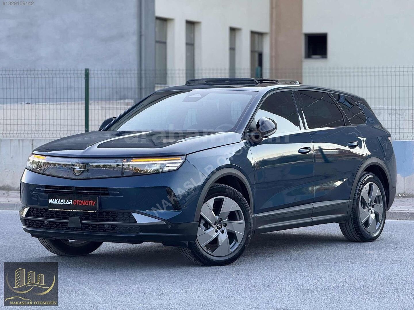 Galeriden Opel Grandland 1.2 Hybrid 2025 Model Kocaeli 6.700 km Lacivert 4