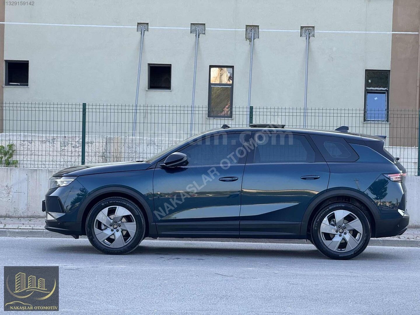 Galeriden Opel Grandland 1.2 Hybrid 2025 Model Kocaeli 6.700 km Lacivert 7