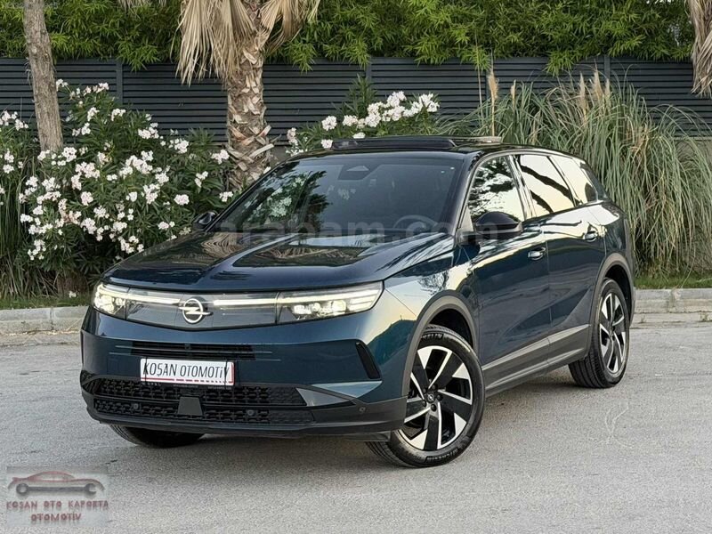 Galeriden Opel Grandland 1.2 T Hybrid GS 2025 Model Balıkesir 16.000 km Mavi