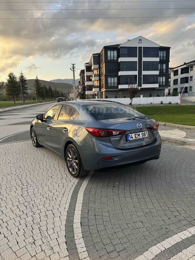 Sahibinden Mazda 3 1.5 SkyActive-G Reflex 2014 Model Bolu 177.200 km Mavi 4
