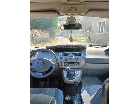 Sahibinden Renault Scenic 1.6 Dynamique 2004 Model