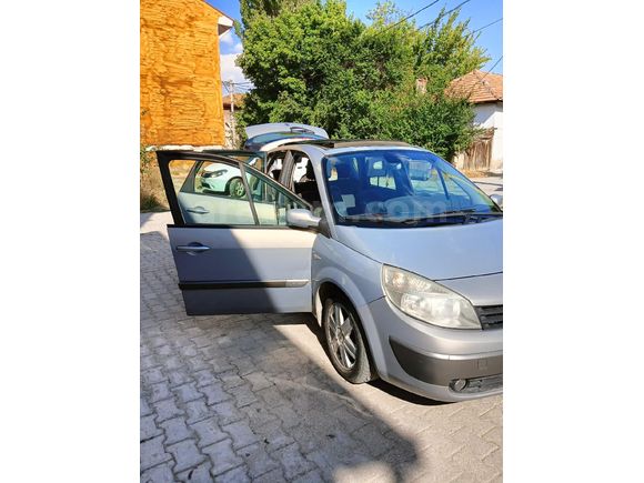Sahibinden Renault Scenic 1.6 Dynamique 2004 Model