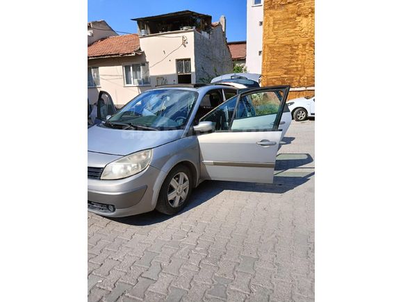 Sahibinden Renault Scenic 1.6 Dynamique 2004 Model