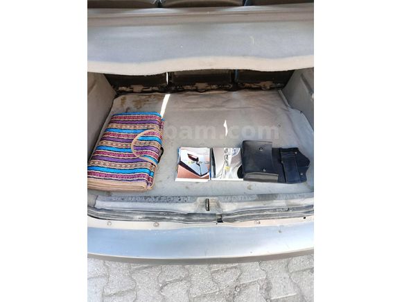 Sahibinden Renault Scenic 1.6 Dynamique 2004 Model
