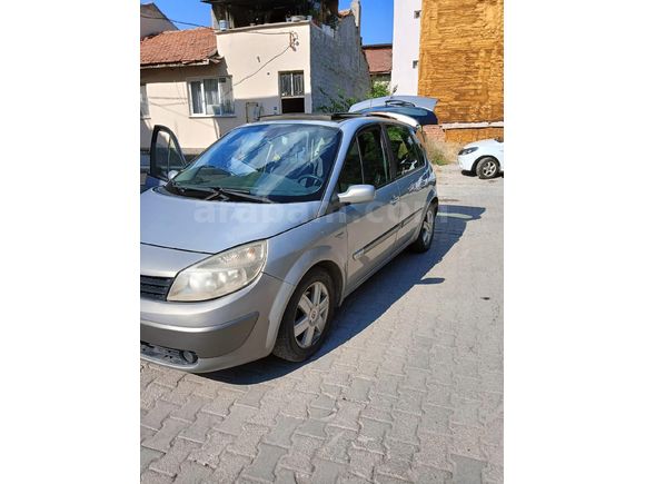 Sahibinden Renault Scenic 1.6 Dynamique 2004 Model