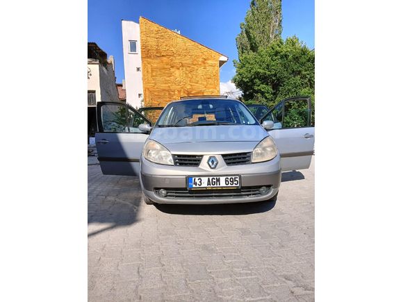 Sahibinden Renault Scenic 1.6 Dynamique 2004 Model