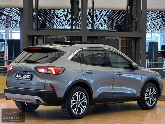 ADİL AUTODAN DEĞİŞENSİZ BAKIMLI İLK ELD. 35 BİN'DE TİTANİUM KUGA