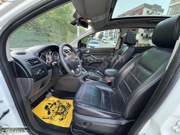 MASRAFSIZ DİZEL OTOMATİK TİTANİUM CAM TAVAN KUGA