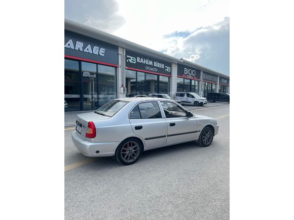 Sahibinden Hyundai Accent 1.3 LX 2001 Model