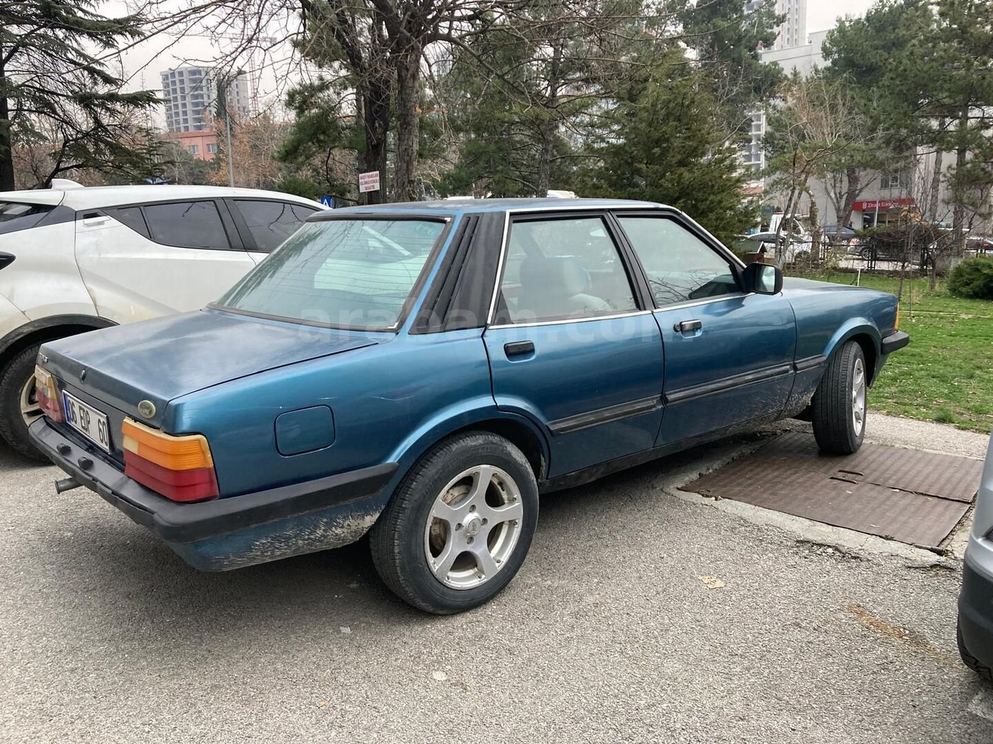 Sahibinden Ford Taunus 1.6 GT 1989 Model Ankara 90.000 km Lacivert 2
