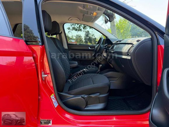 ***104.000 KM'DE**2017 ÖZEL RENK ÇİFT RENK 110 HP 7 İLERİ*