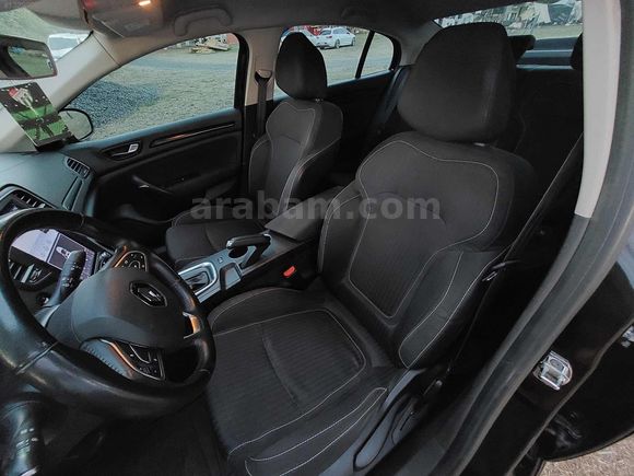 HATASIZ BOYASIZ MEGANE 1.2 TOUCH OTOMATİK 2017 ÇIKIŞLI