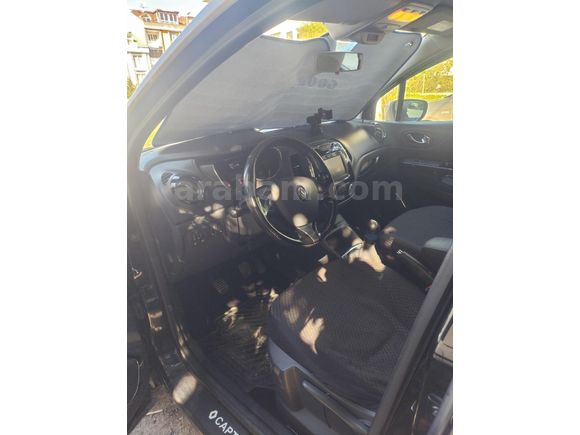 Sahibinden Renault Captur 1.5 dCi Icon 2013 Model  106.000 km Bej