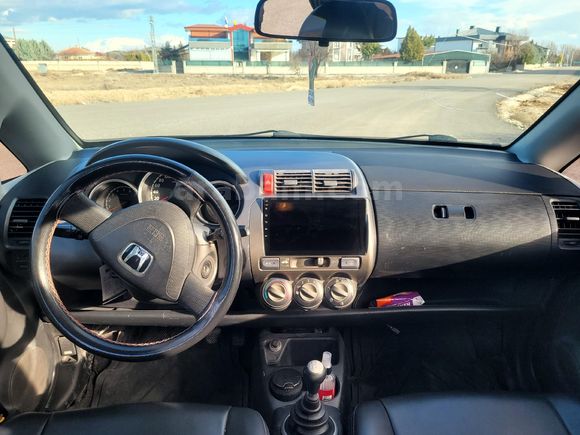 Sahibinden Honda Jazz 1.4 ES 2002 Model