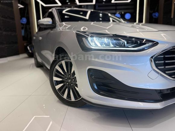 AYTEKİN AUTO'DAN 2025 FORD FOCUS DEĞİŞENSİZ DÜŞÜK KM