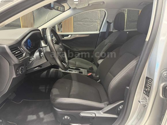 AYTEKİN AUTO'DAN 2025 FORD FOCUS DEĞİŞENSİZ DÜŞÜK KM