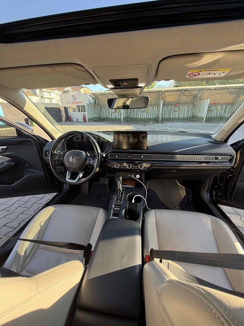 Sahibinden Honda Civic 1.5 i-VTEC Executive Plus 2022 Model Sakarya 80.000 km Siyah 5