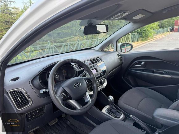2015 RİO OTOMATİK DEĞİŞENSİZ