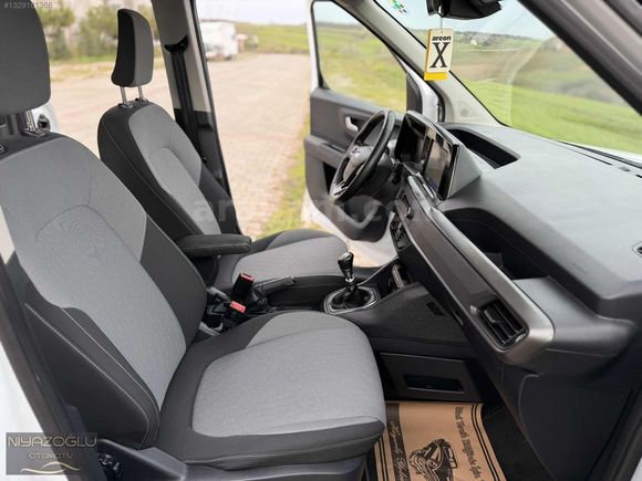 2024 FORD COURİER 1.5 ECOBLUE TİTANİUM 65.000 KM TERTEMİZ
