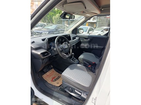 FORD TOURNEO COURİER 1.5 ECOBLUE TİTANİUM 59 BİN KM BOYASIZZZ