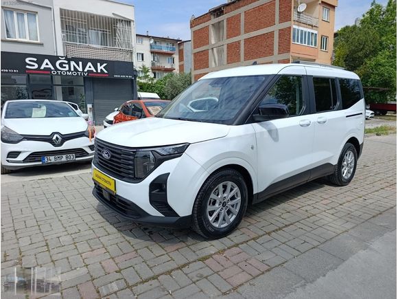 FORD TOURNEO COURİER 1.5 ECOBLUE TİTANİUM 59 BİN KM BOYASIZZZ