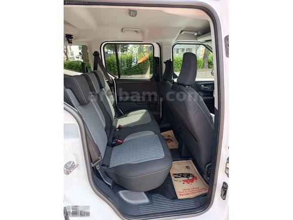 FORD TOURNEO COURİER 1.5 ECOBLUE TİTANİUM 59 BİN KM BOYASIZZZ